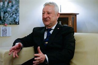 securitymagazin.cz/defence/exkluzivne-ministr-obrany-zuna-1404073866.html